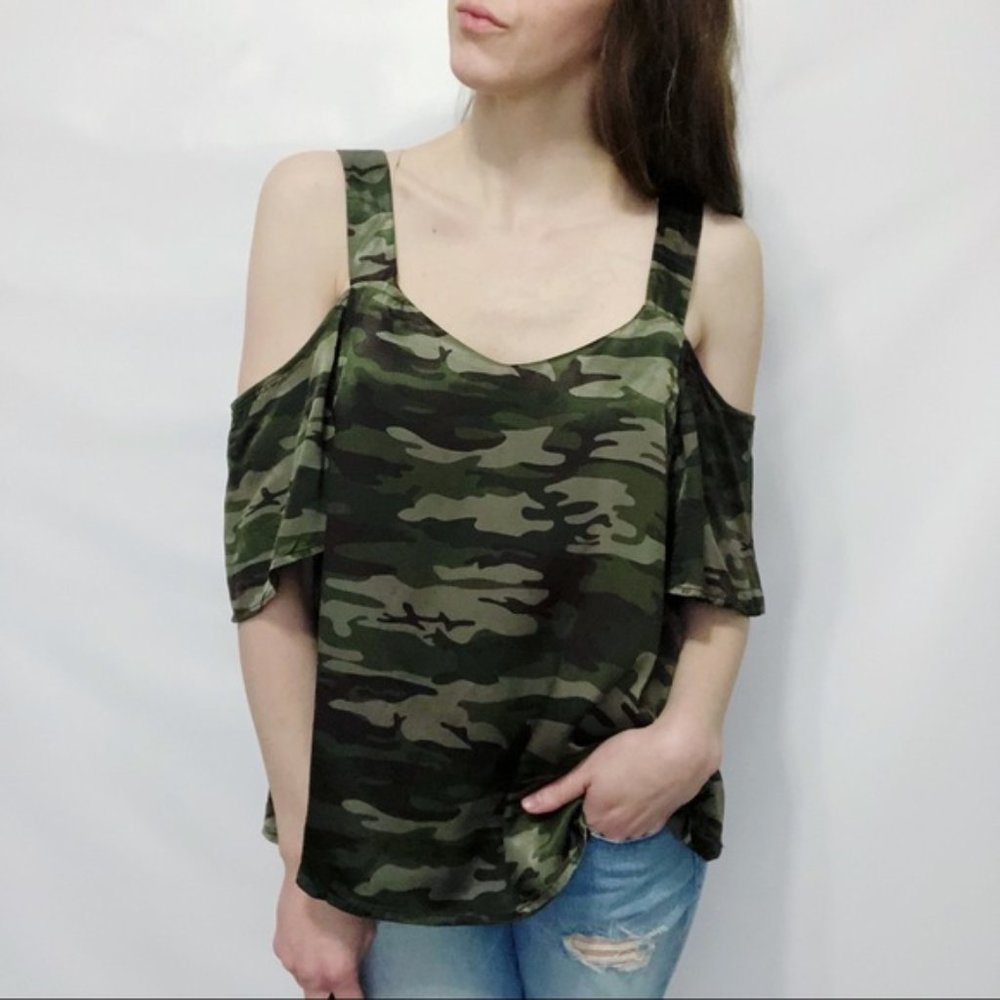 SANCTUARY Drea Satin Camo Off The Shoulder Top - Picture 6 of 7